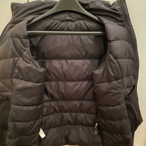 Womens Northface Jacket - Picture 3 of 10